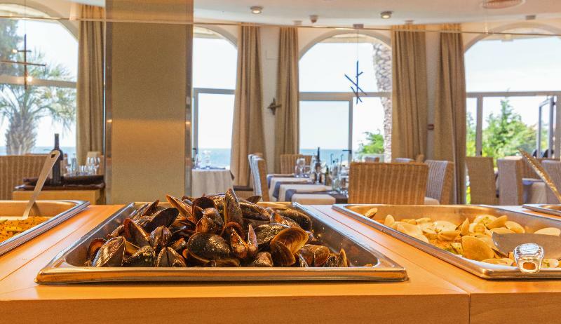Eden Roc & By Brava Hotel