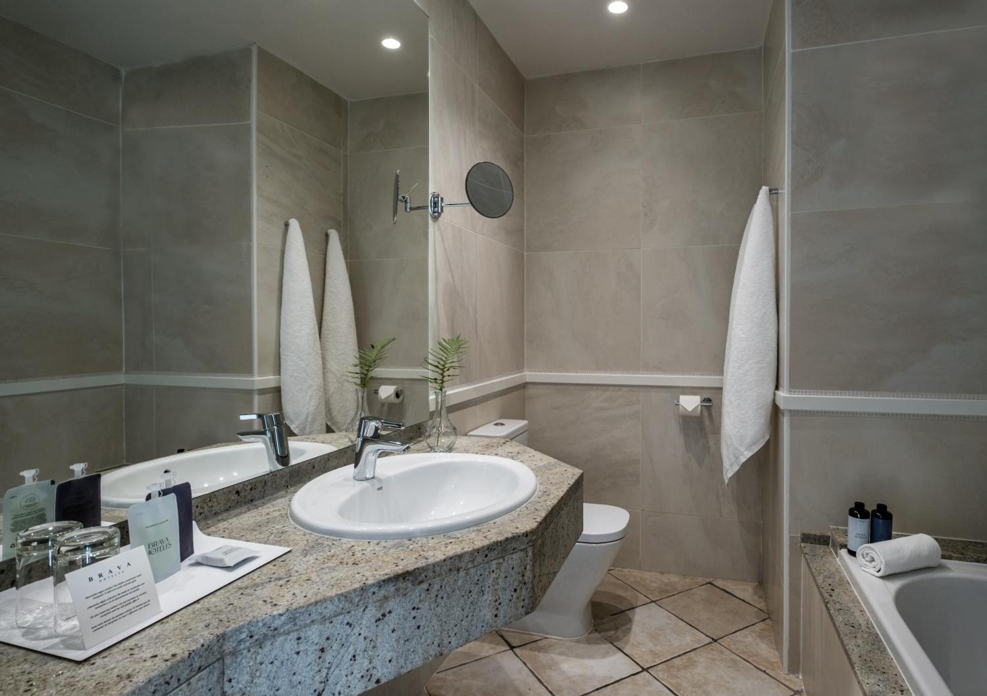 Eden Roc Mediterranean Hotel&spa 4*